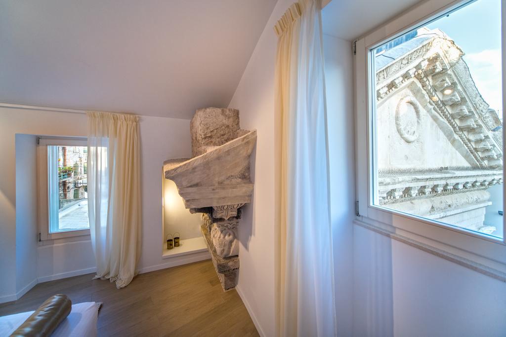 Apartment Roman Heritage Split Room photo